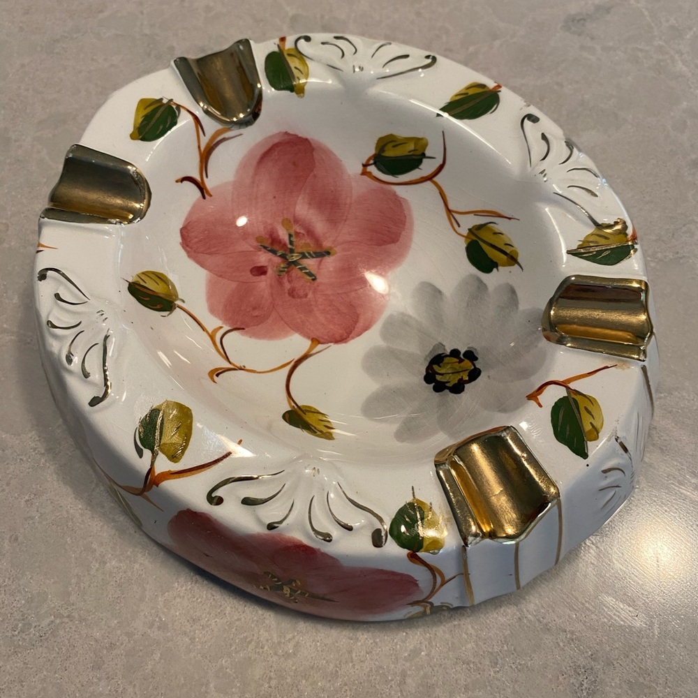 Vintage floral ashtray
